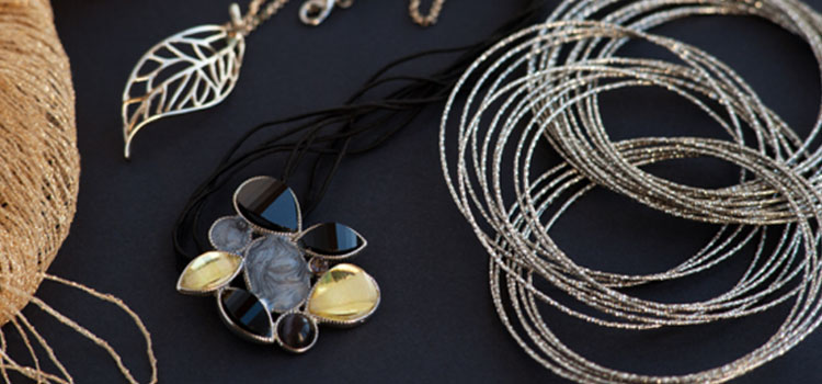 The Amateur’s Amulet – How to Sell Homemade Jewelry